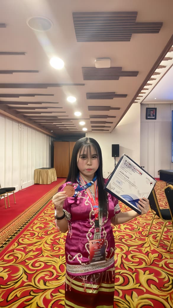 Siswa SMAN 4 Kendari Raih Medali Perunggu di Ajang Internasional Applied Physics Olympiad 2026