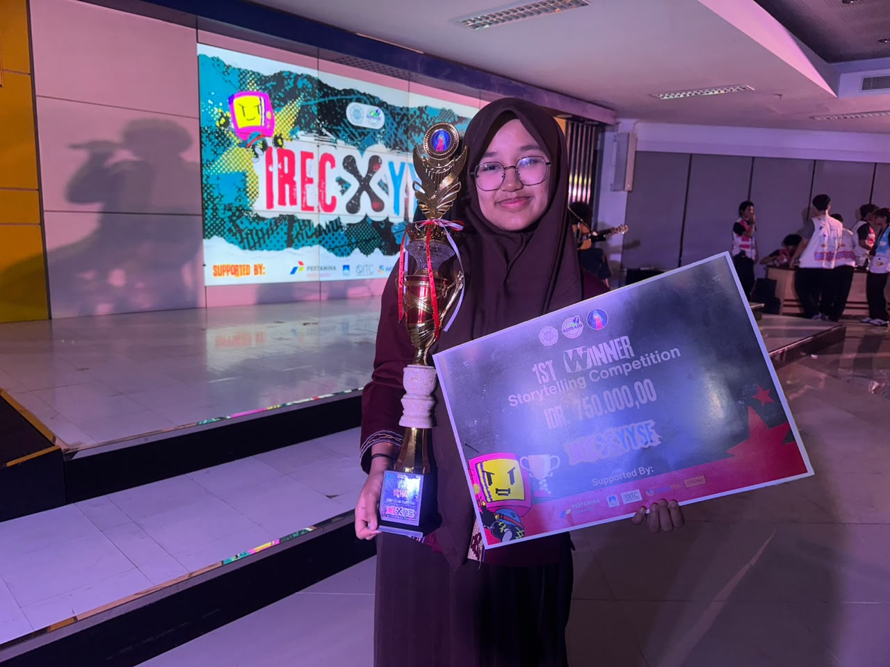 Siswa SMAN 4 Kendari Raih Prestasi Gemilang pada Internasional Relations English Competition (IREC) 2026